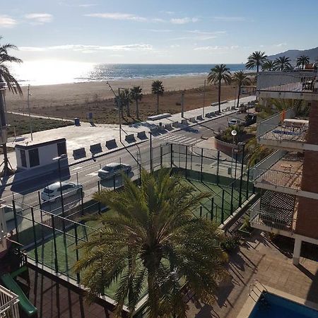 Mogaver Beach Castelldefels Appartamento Esterno foto