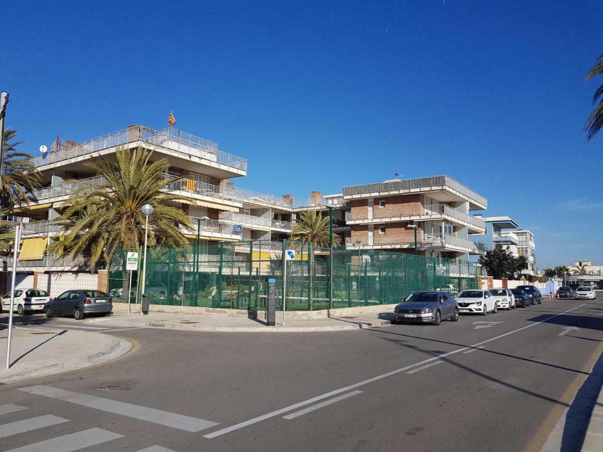 Mogaver Beach Castelldefels Appartamento Esterno foto